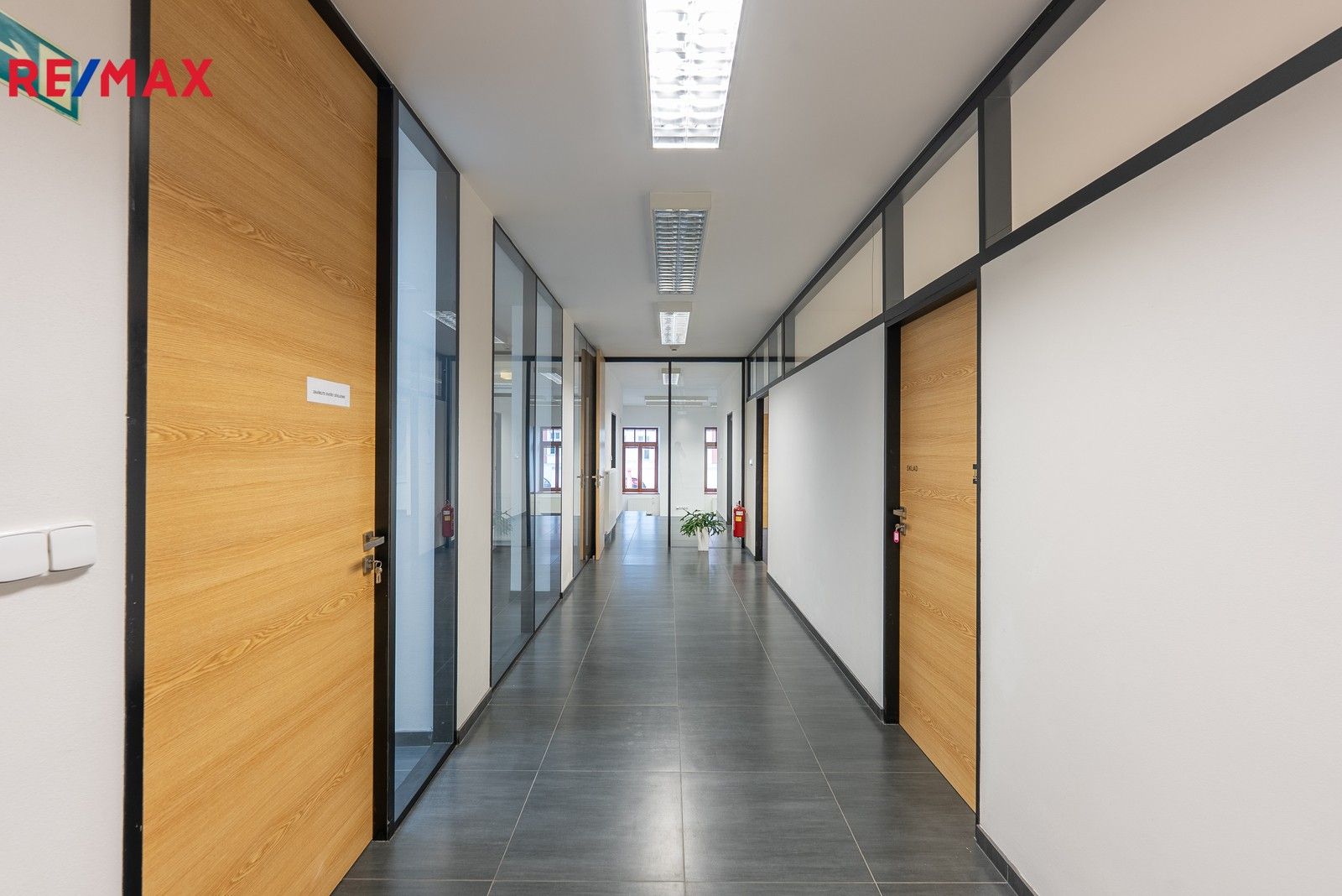 Pronájem kancelář - náměstí Míru, Svitavy, 150 m²