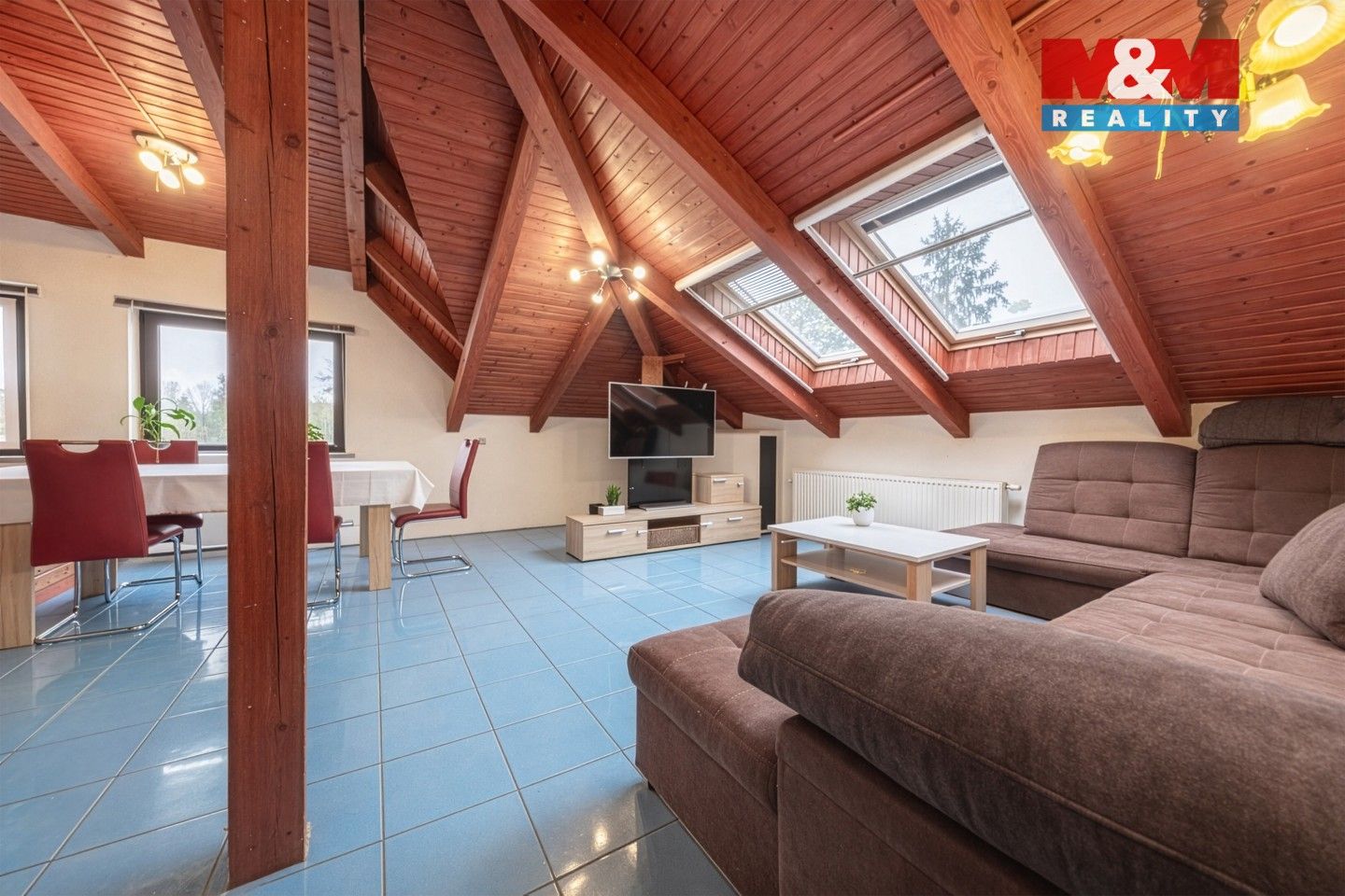 Prodej rodinný dům - Hradešín, 350 m²