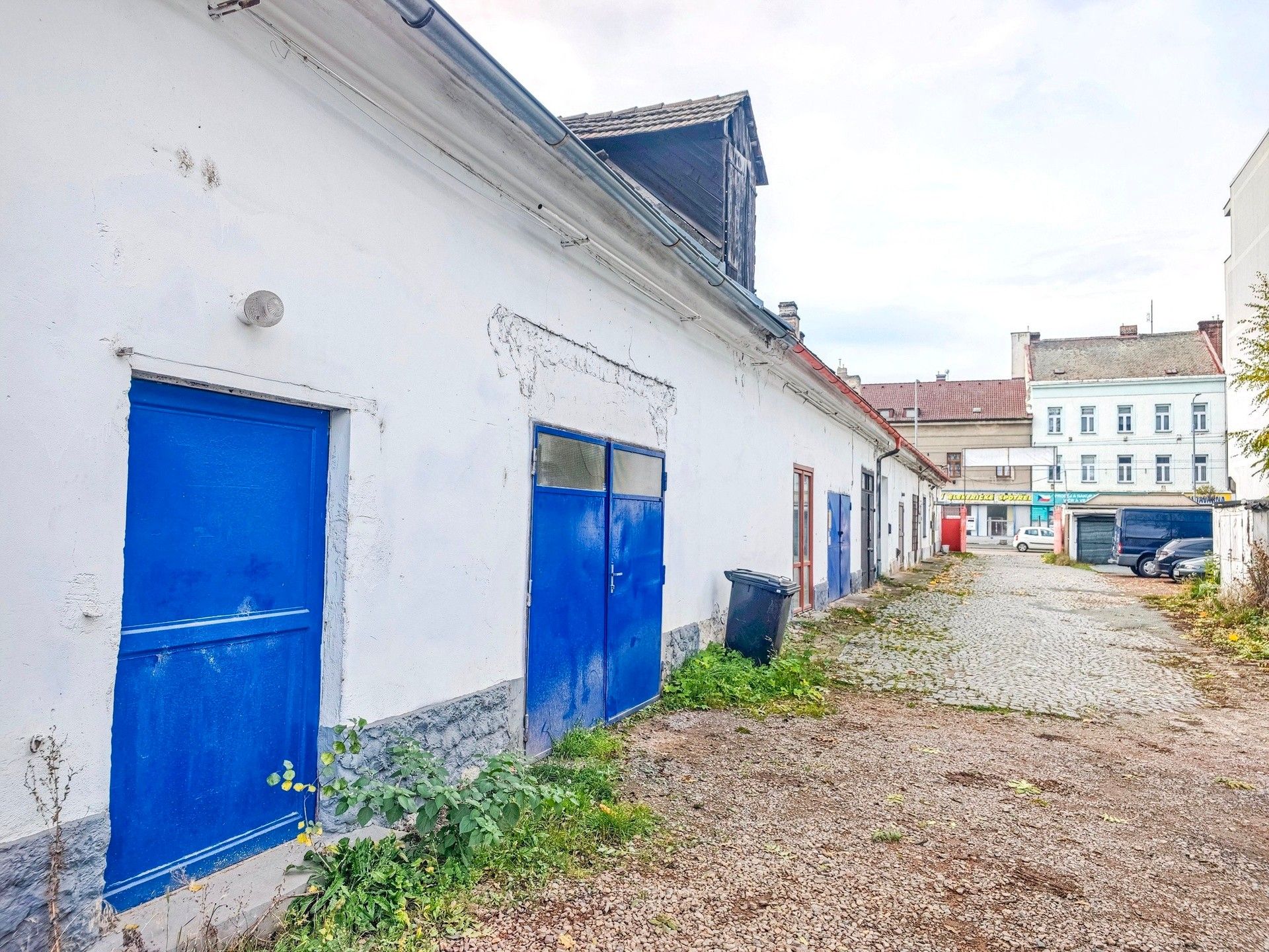 Sklady, Jana Palacha, Pardubice, 211 m²