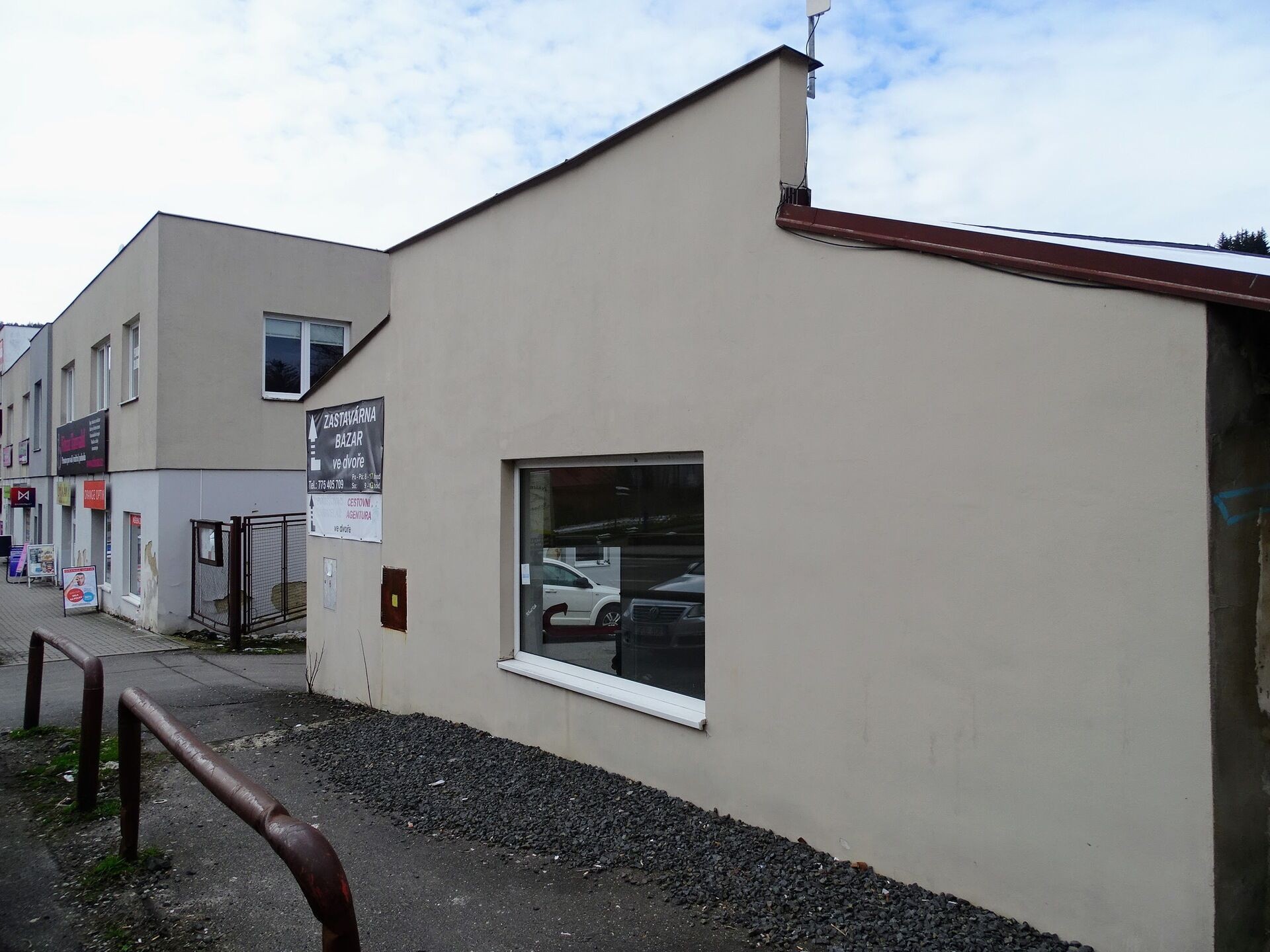 Pronájem obchodní prostory - Krkonošská, Tanvald, 45 m² - 2