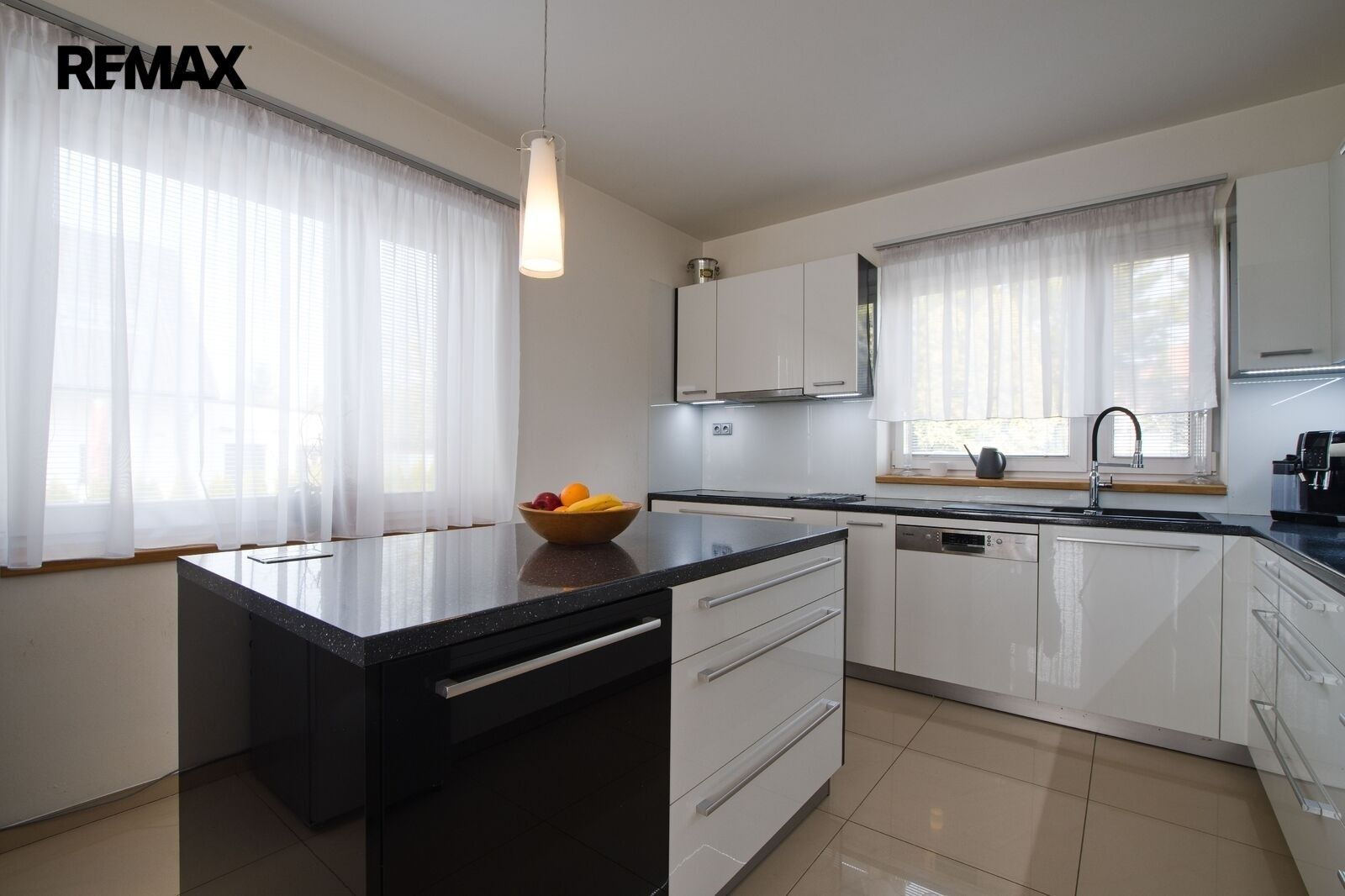 Prodej rodinný dům - Kostelní Hlavno, 177 m² - 5