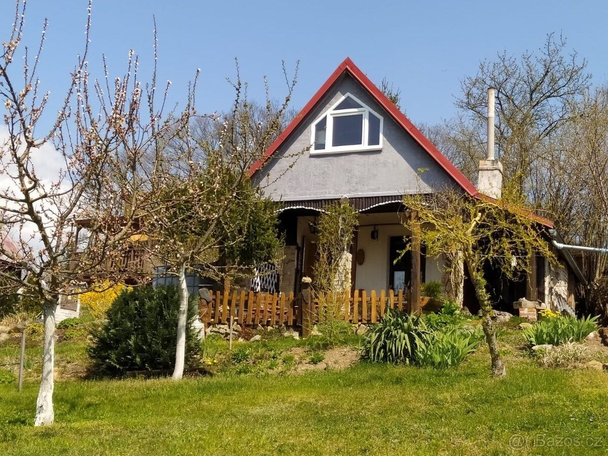 Chaty, Traplice, 687 04 - 2