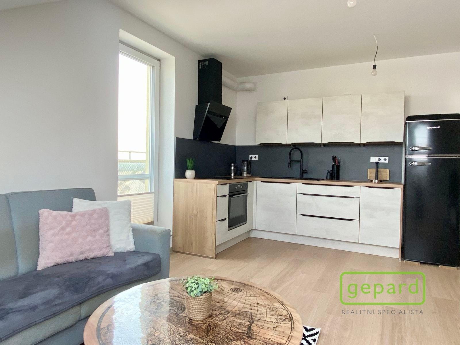 Pronájem byt 3+kk - Uherova, Chýně, 68 m²