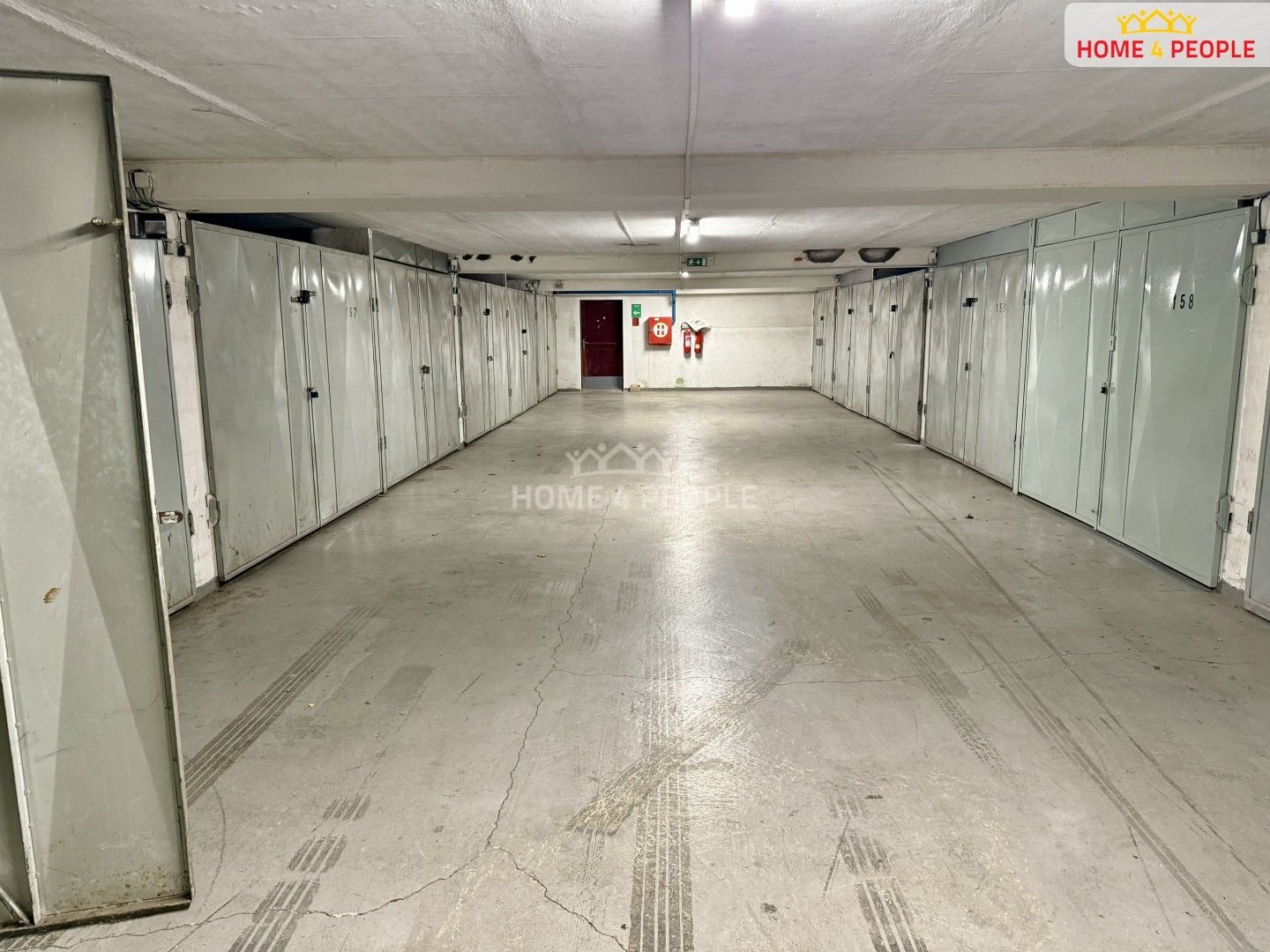 Prodej garáž - Bašteckého, Praha, 18 m²