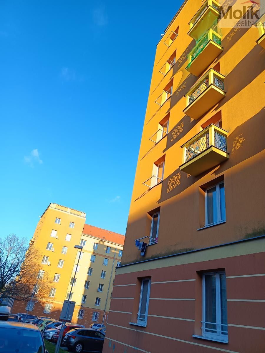 2+1, W. A. Mozarta, Most, 56 m²