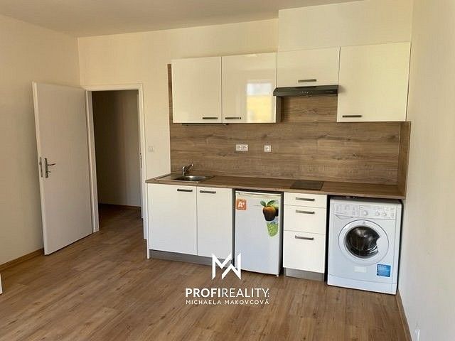 Byt 1+kk · 27 m² · Lovčenská, Praha 5 - Košíře - 3