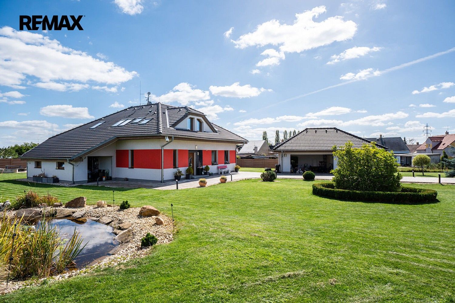 Rodinné domy, U hřiště, Otvice, okres Chomutov, 300 m² - 1