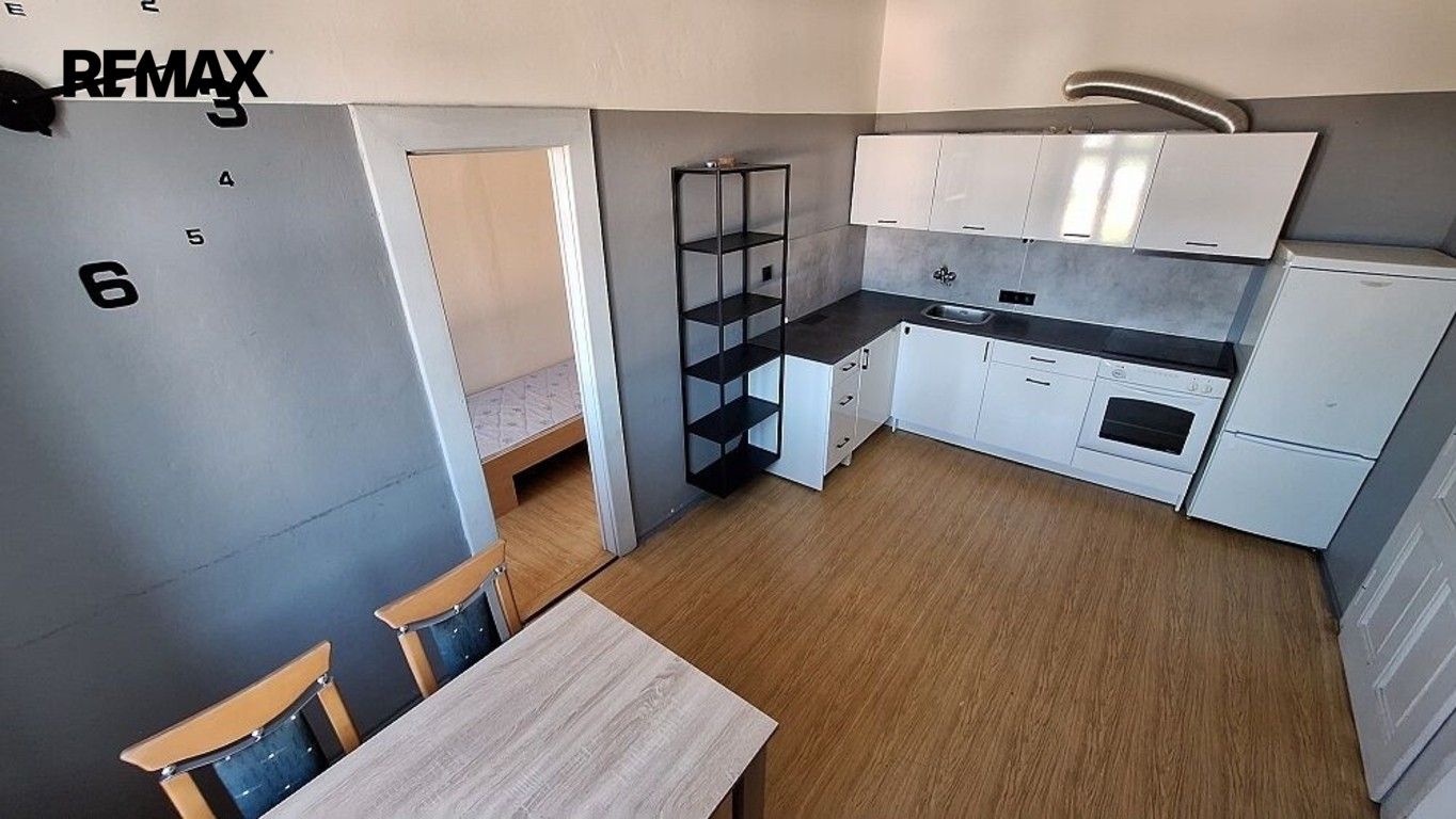 3+1, Tovární 221, Strakonice II, 93 m² - 1