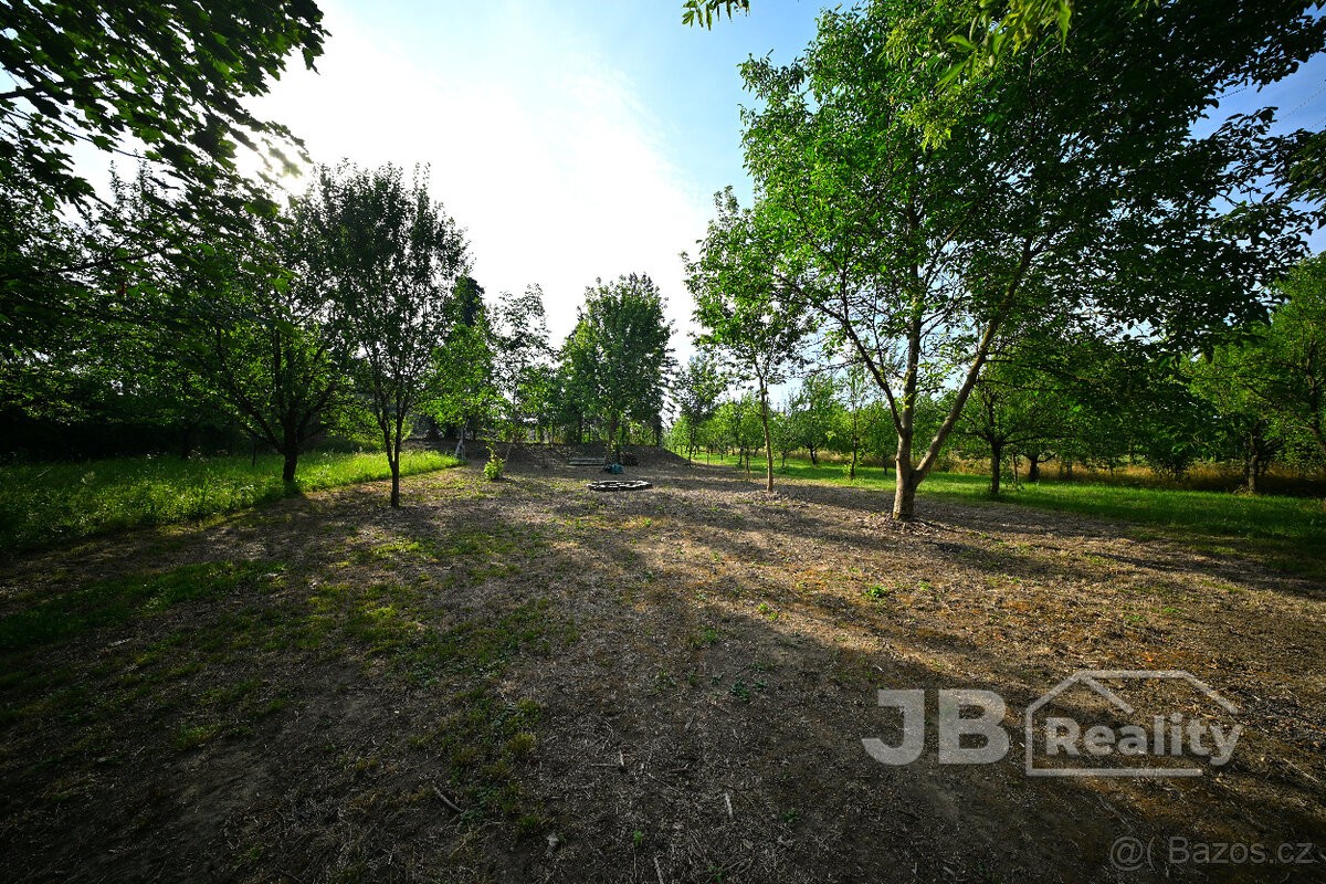 Prodej zahrada - Uherský Ostroh, 687 24 - 2