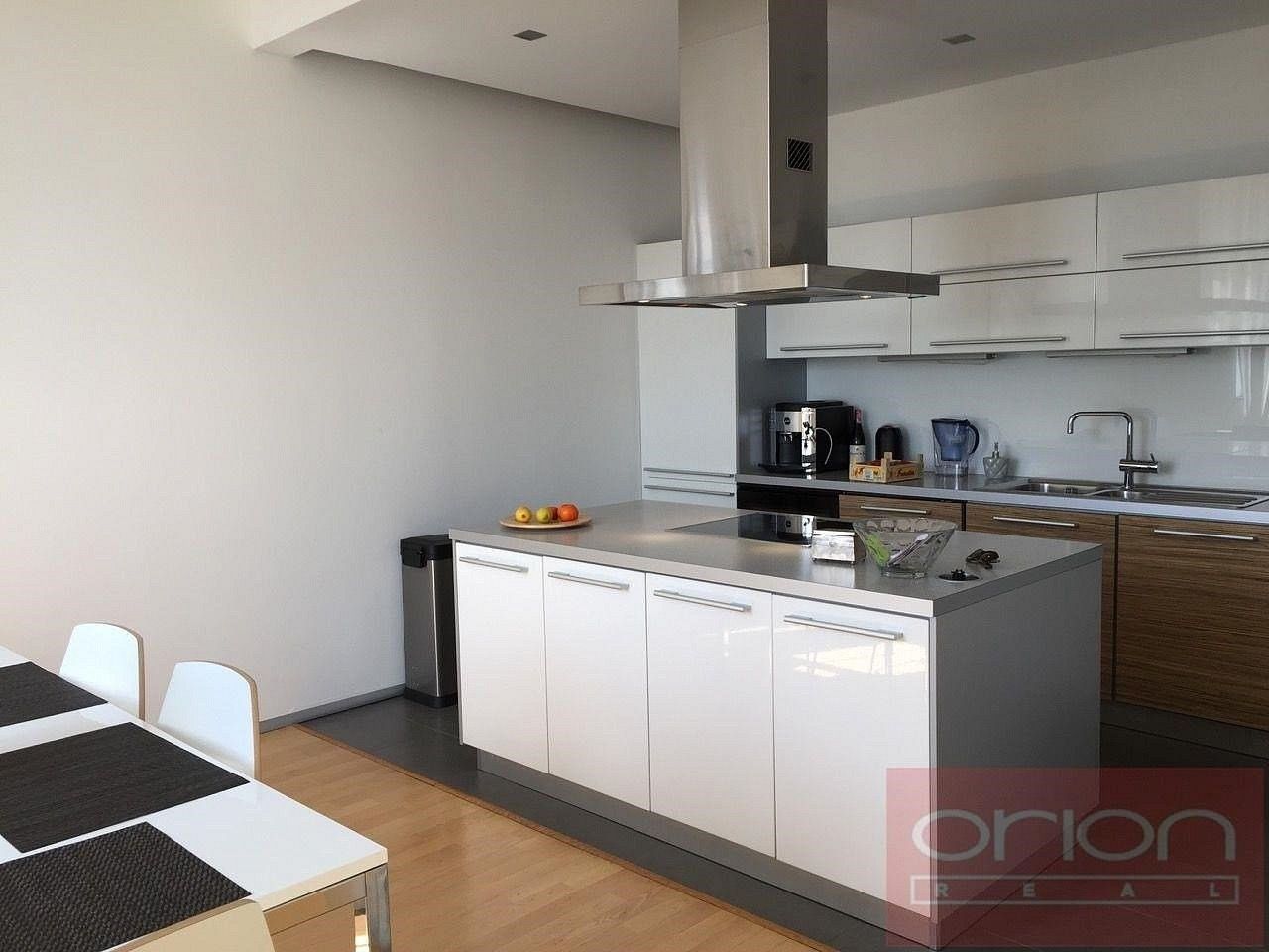 Byt 6+kk a více · 204 m² · Praha - Vinohrady, okres Praha 2, Hlavní město Praha - 3