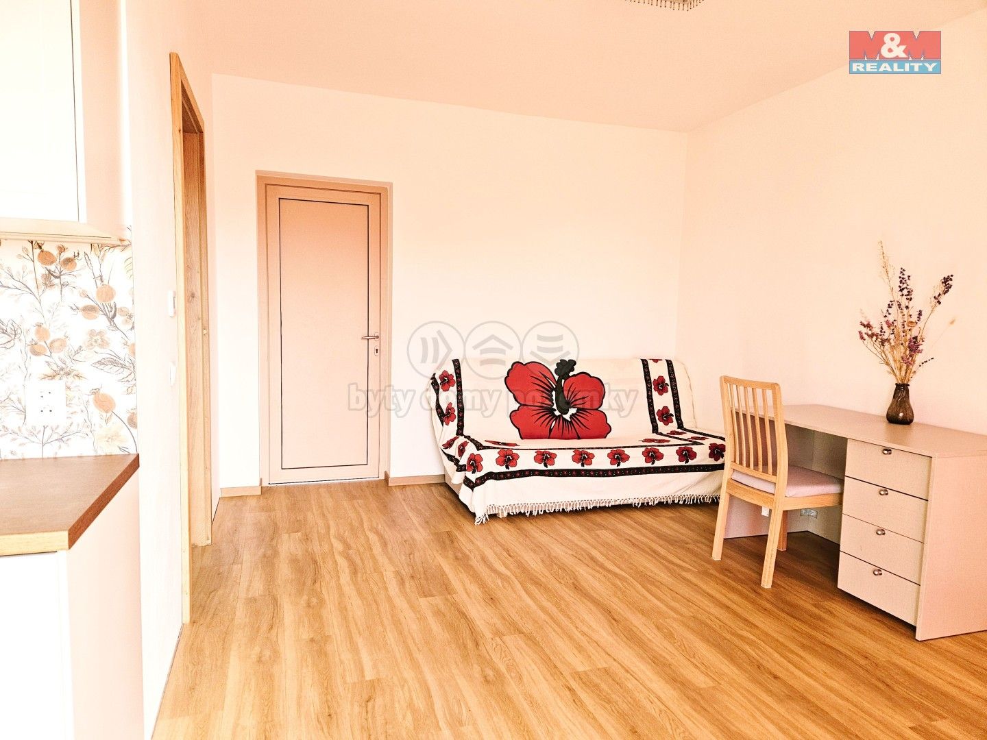 Pronájem byt 1+kk - U Borku, Bradlec, 30 m²