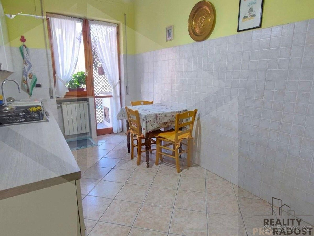 Prodej byt - 987 66, Zahraničí