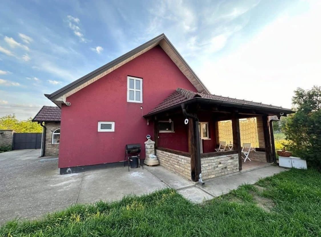 Prodej rodinný dům - 987 66, Zahraničí