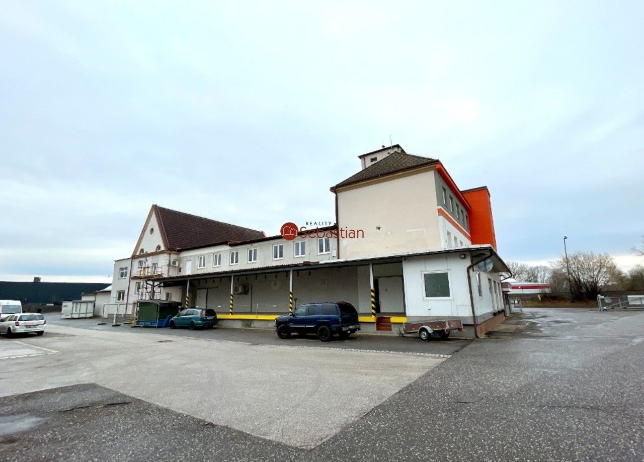 Sklady, Dělnická, Jičín, 170 m² - 1