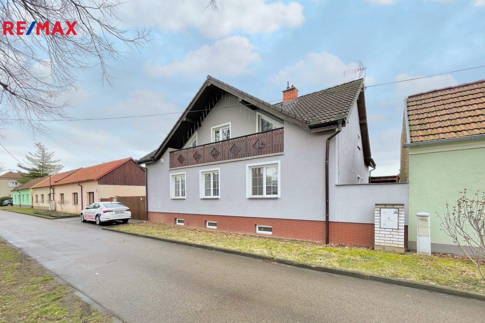Prodej dům - Třebízského, Lobeček, Kralupy nad Vltavou, 350 m²