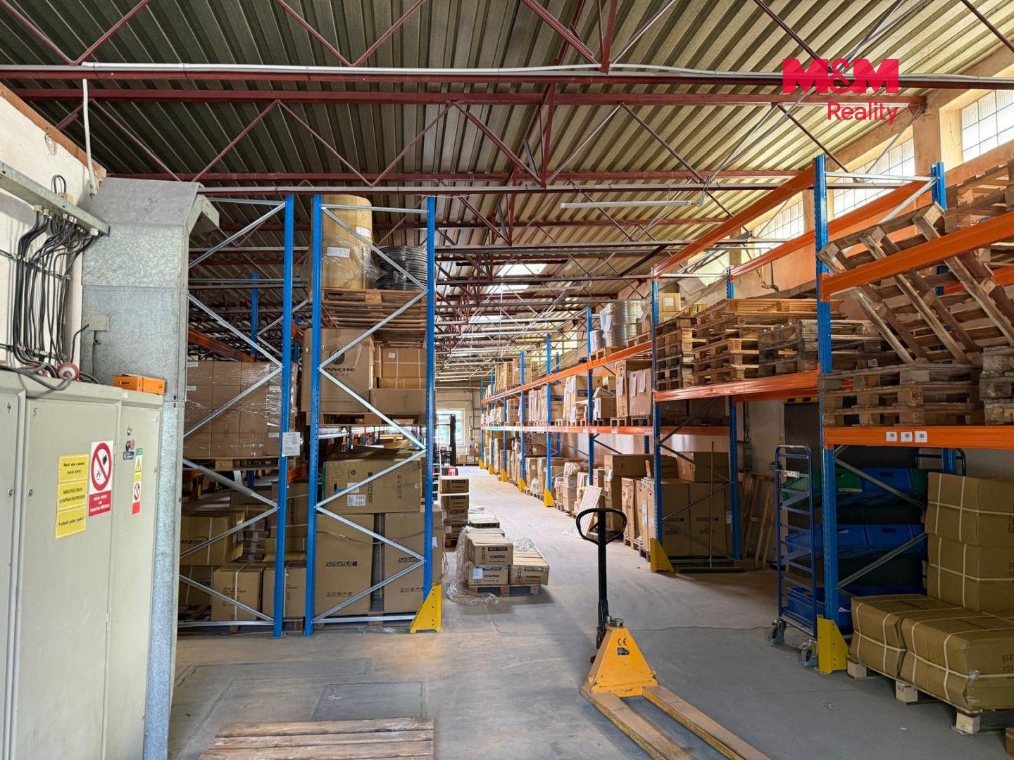 Sklady, Suchovršice, 1 500 m² - 2
