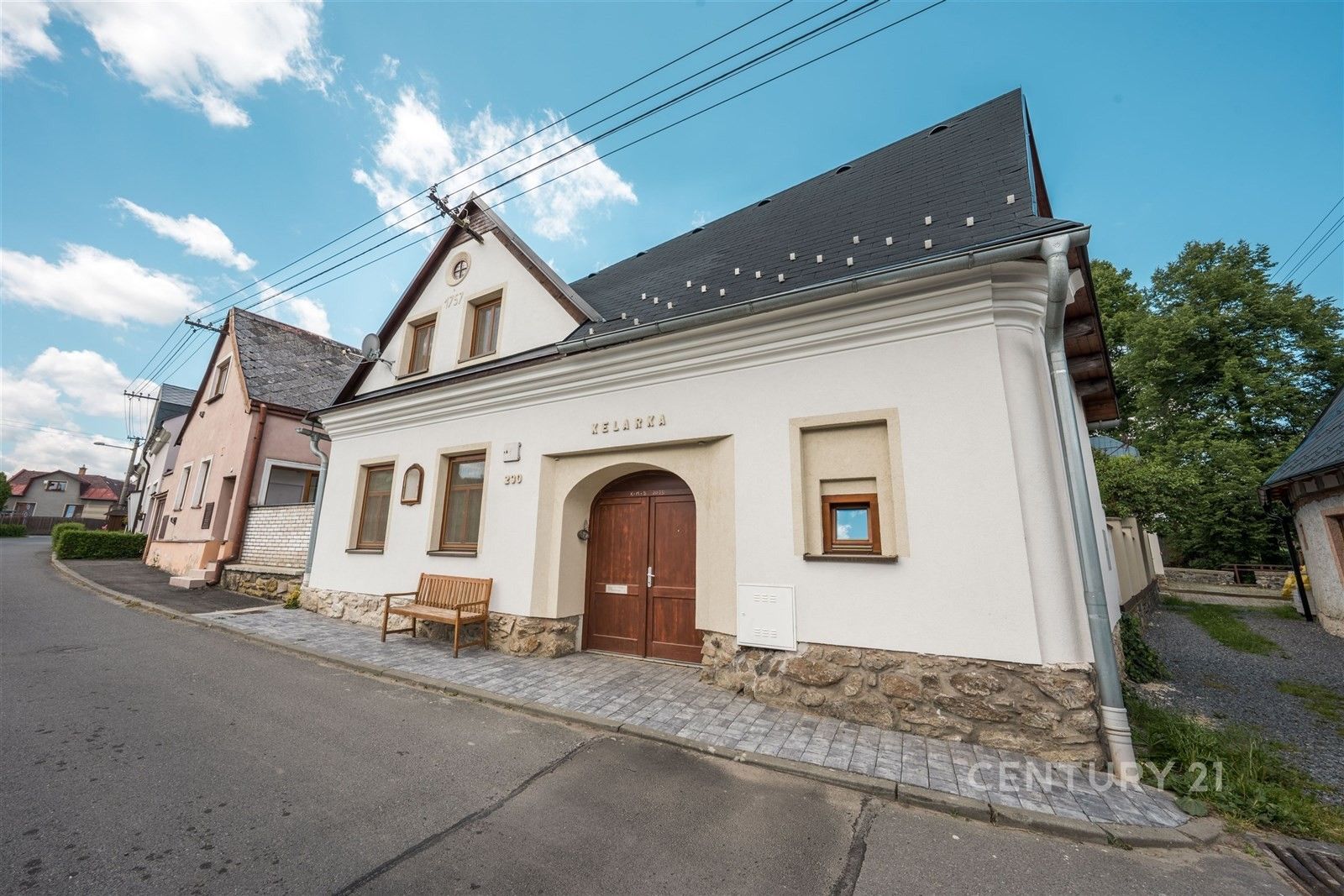 Rodinné domy, Nerudova, Bystré, 419 m²