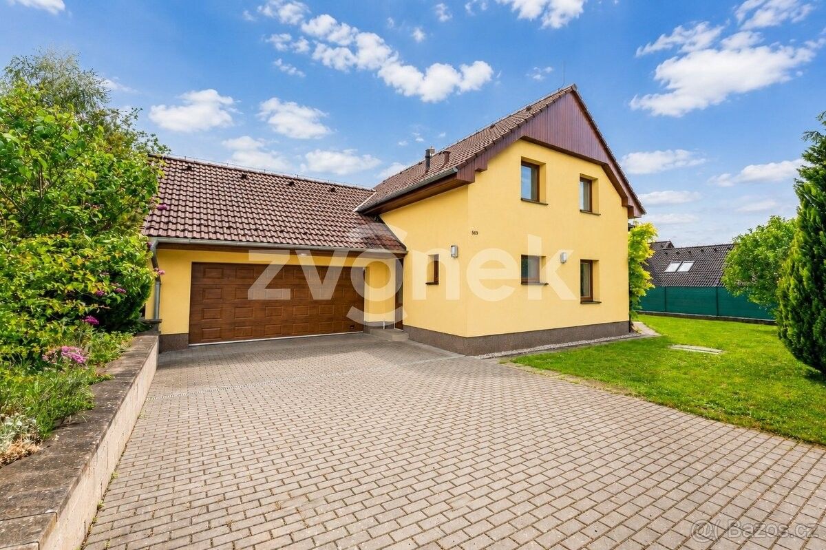 Rodinné domy, Zlín, 760 01 - 2