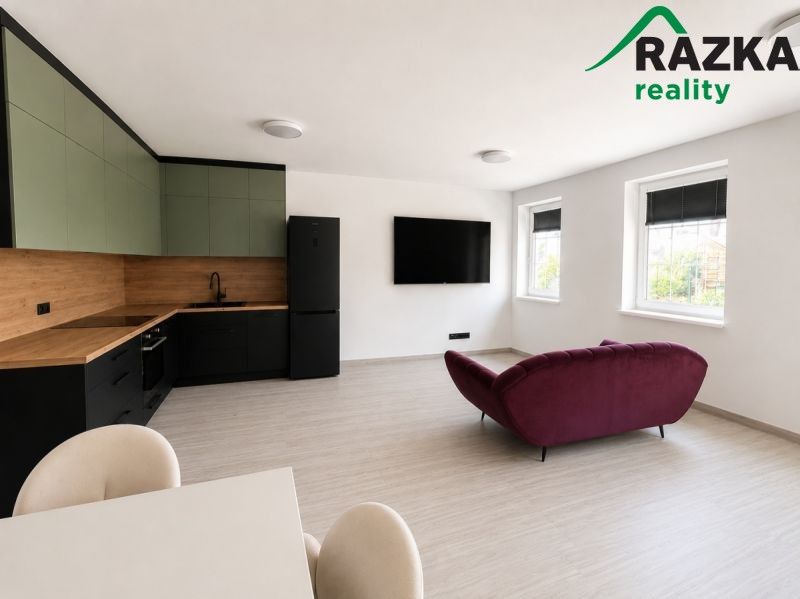 2+kk, Zámecká , Planá, 58 m²