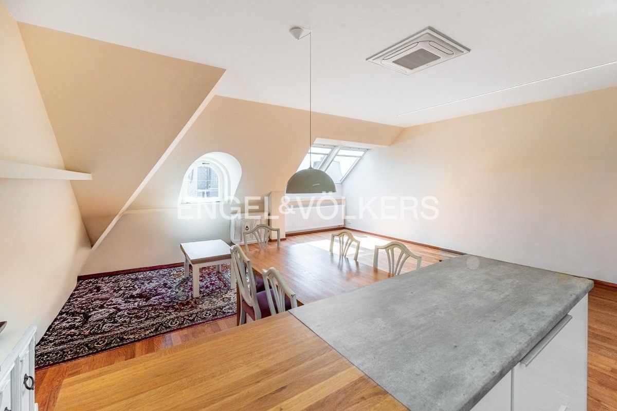 4+kk, náměstí Jiřího z Poděbrad 1658, Praha Vinohrady, 150 m² - 2