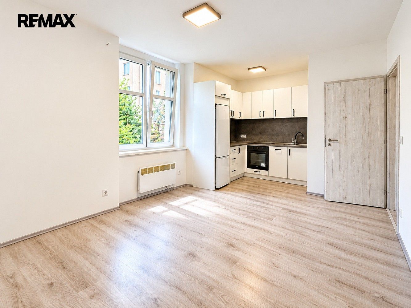 Byt 2+kk · 54 m² · Prouzova, Praha 9 - Vysočany - 4