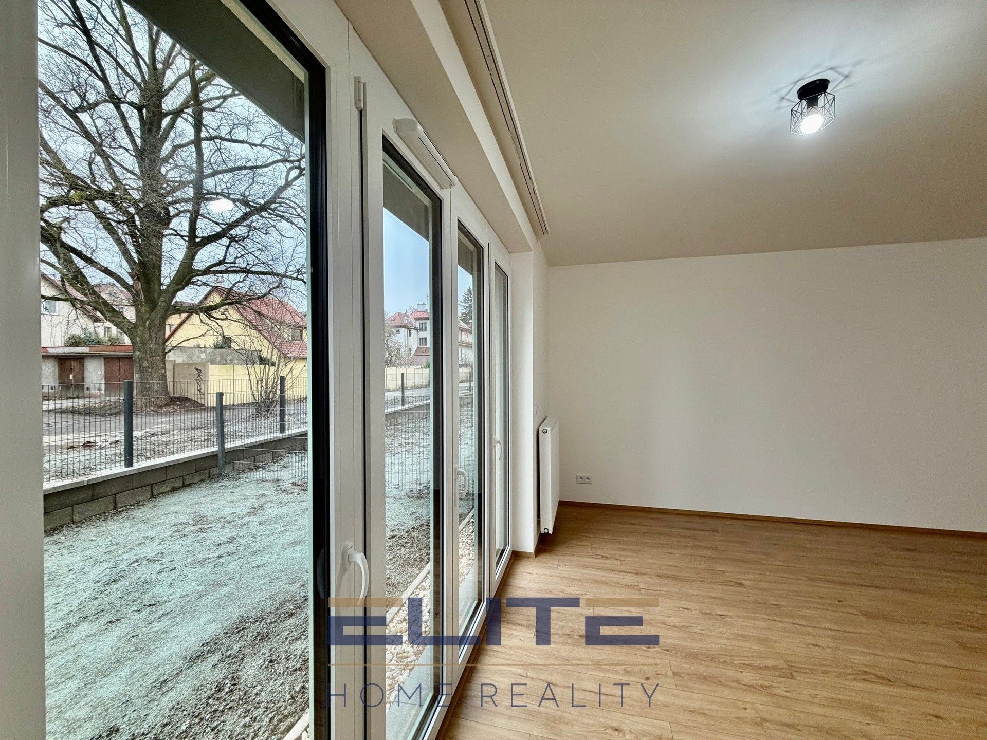 Pronájem byt 1+kk - Vysoká  , Liberec, 41 m²