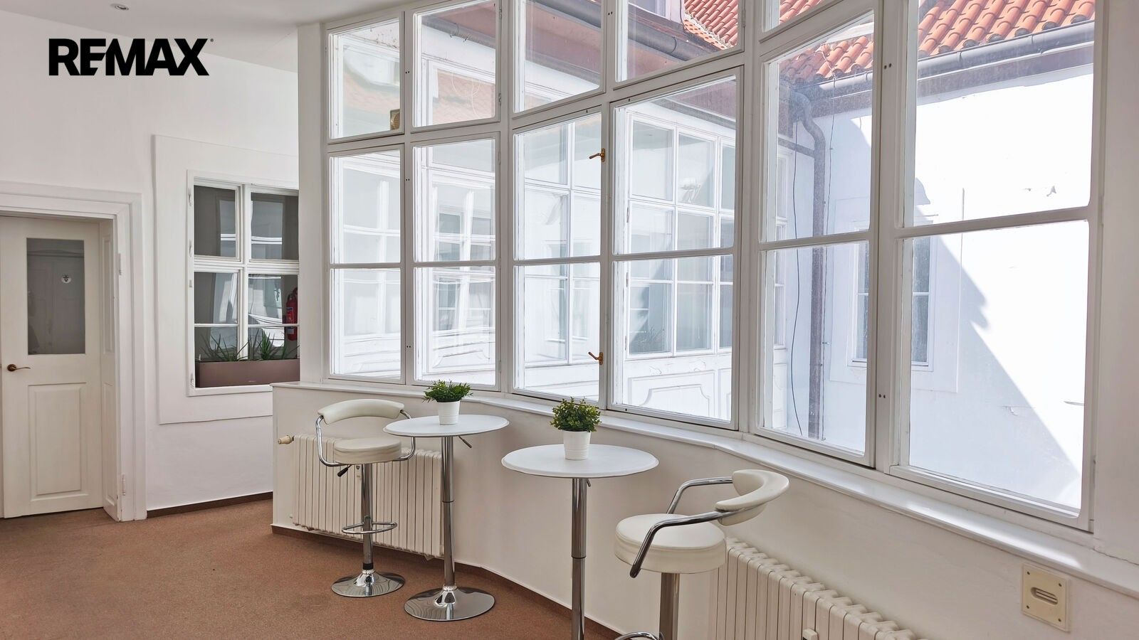 Pronájem kancelář - Sněmovní 173, Praha Malá Strana, 255 m² - 2
