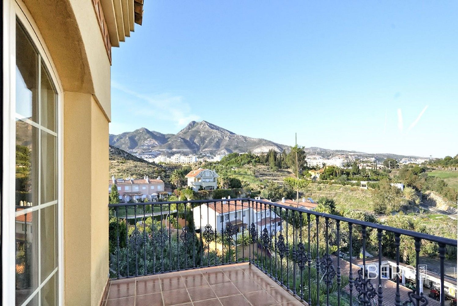 Prodej rodinný dům - Torrequebrada, ES, 204 m² - 2