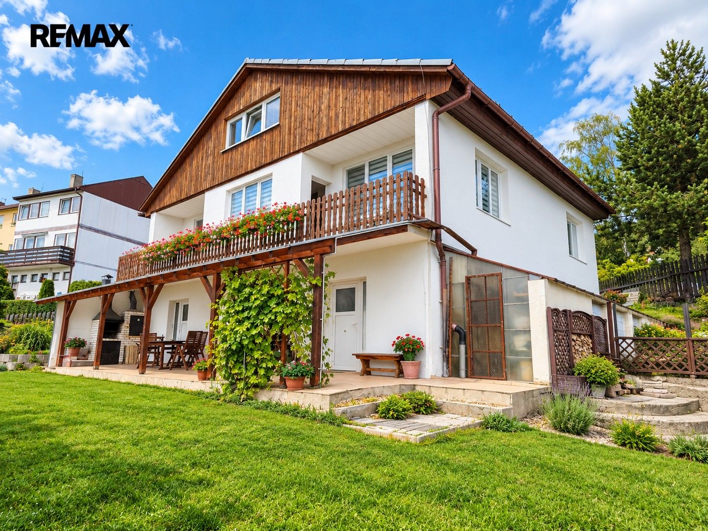 Prodej rodinný dům - Zahradní 93, Meziboří, 230 m² - 2