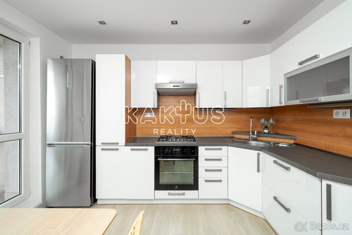 Byty, Ostrava, 700 30