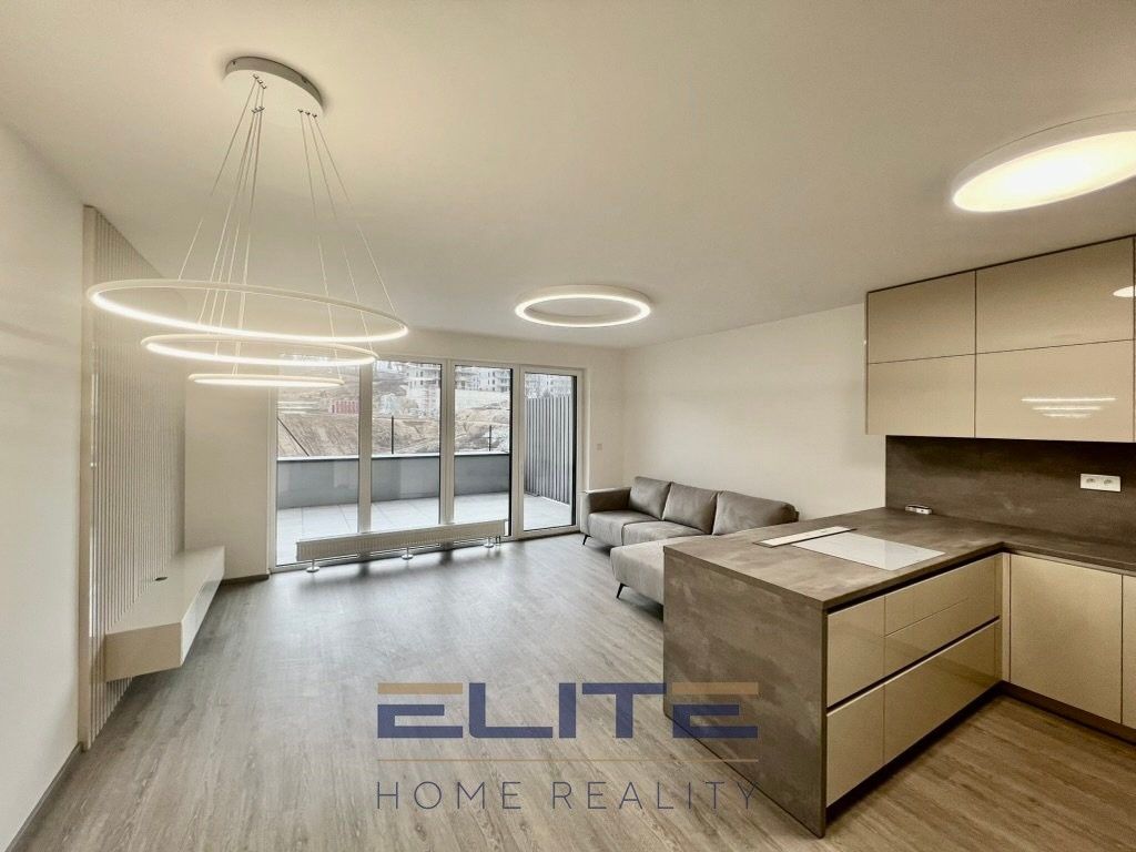 Pronájem byt 3+kk - Na Perštýně, Liberec, 109 m²