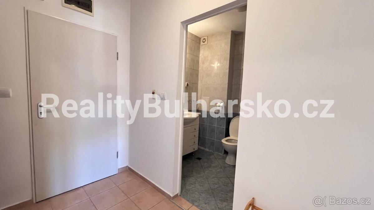 Prodej byt 1+kk - 987 66, Zahraničí, 49 m² - 5