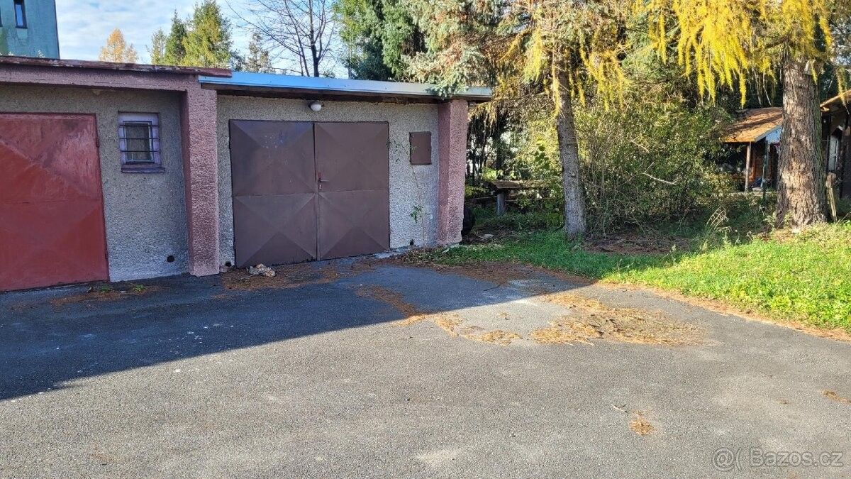 Garáže, Vendryně, 739 94
