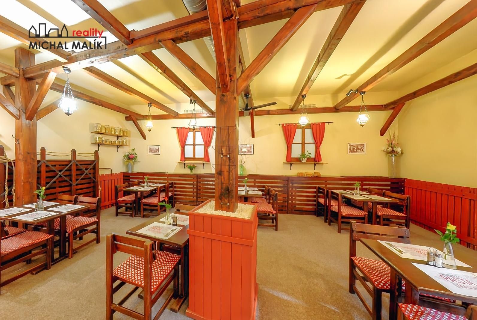 Restaurace · 234 m² · Farní, Hranice - 3