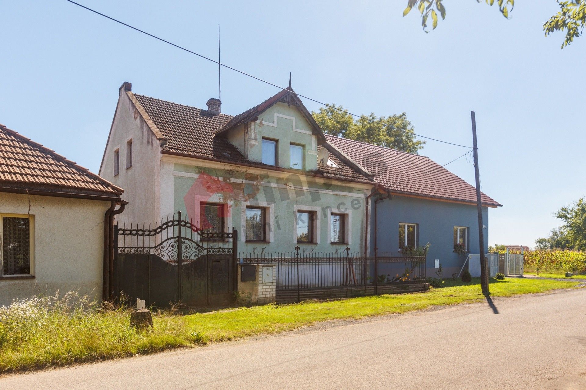 Prodej dům - U Nádraží, Všetaty, 195 m²