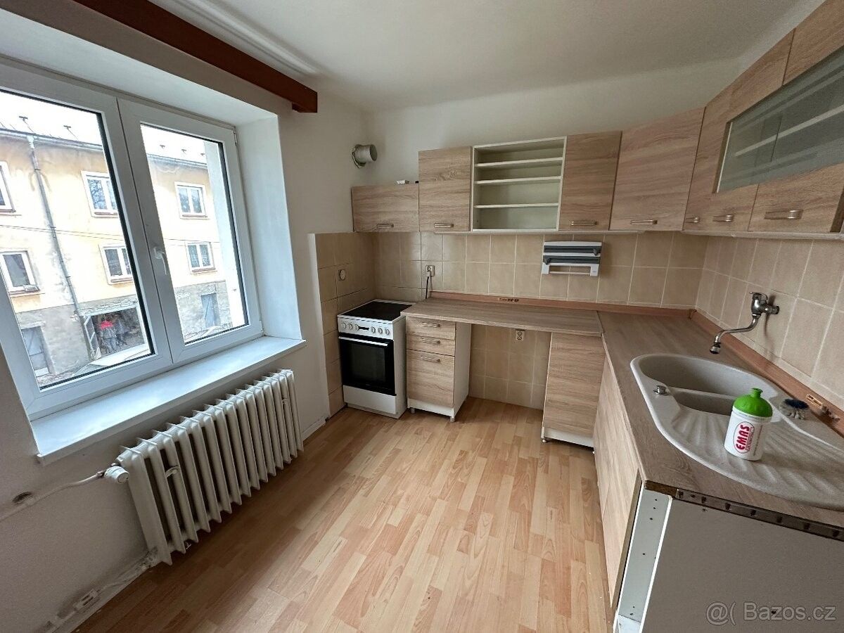 Pronájem byt - Břidličná, 793 51