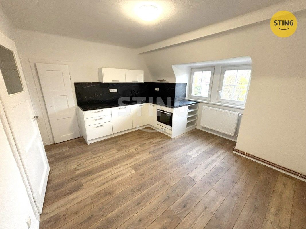 Pronájem byt 2+1 - Vaškova, Krnov Pod Cvilínem, 52 m² - 2