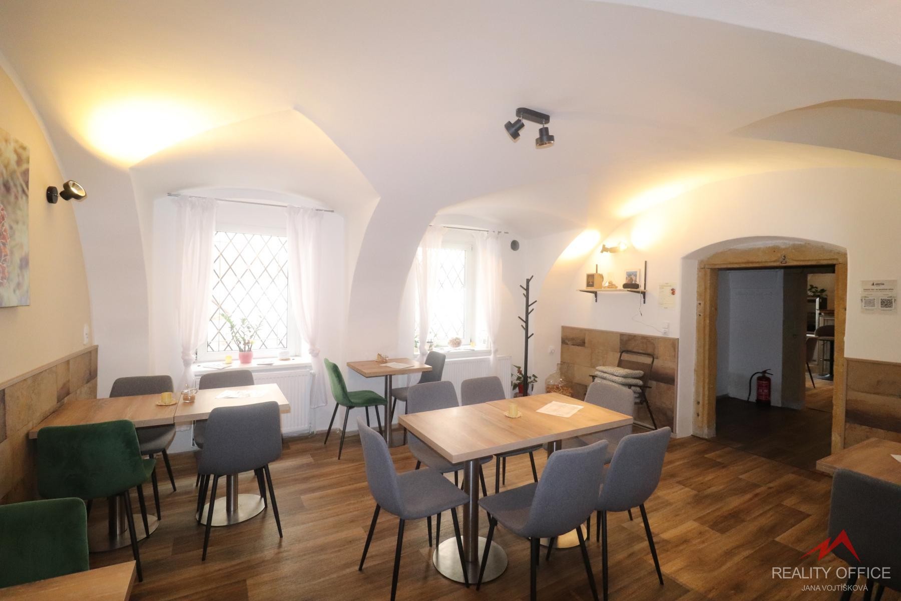 Obchodní prostor, Děčín – další