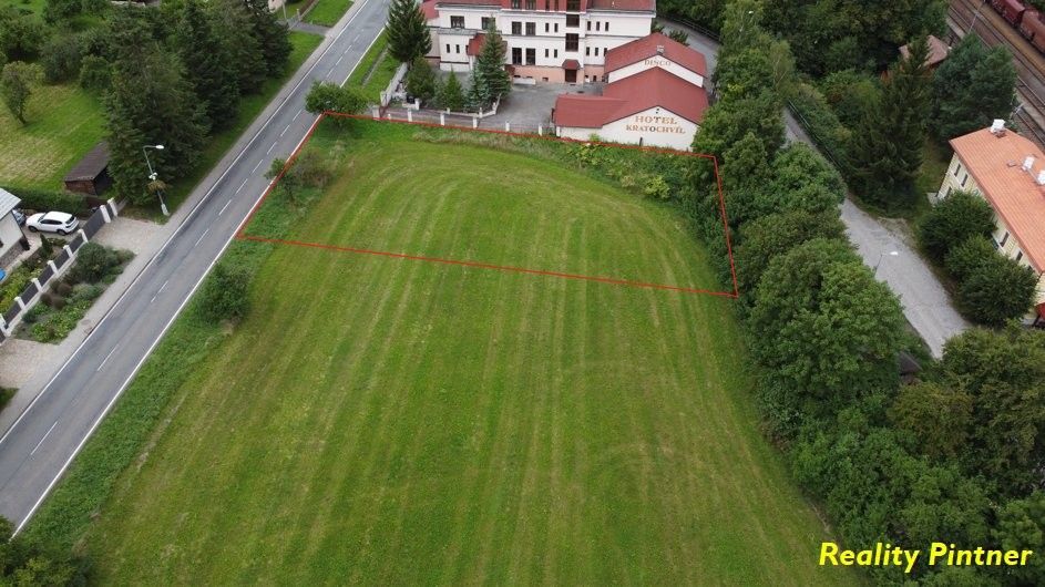 Pozemky pro bydlení, Slavíkova, Jince, 1 441 m²