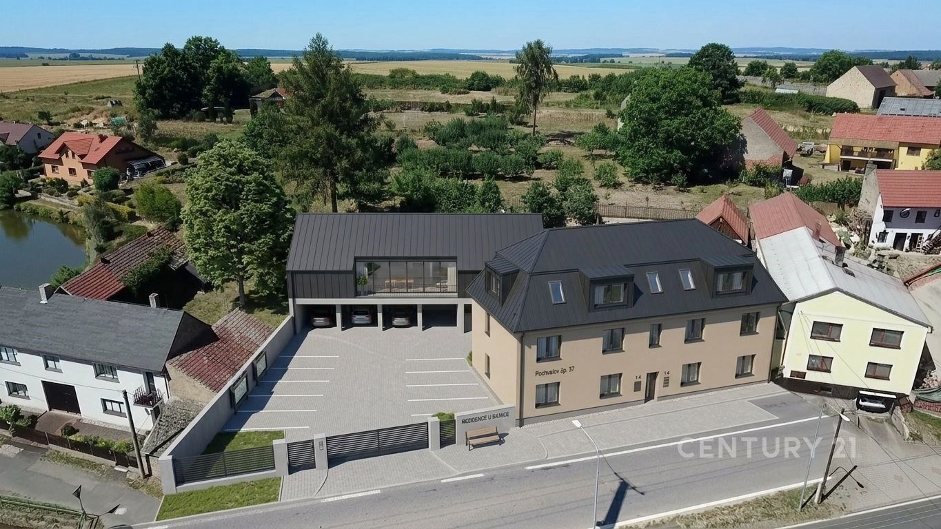 Rodinné domy, Pochvalov, 350 m² - 1