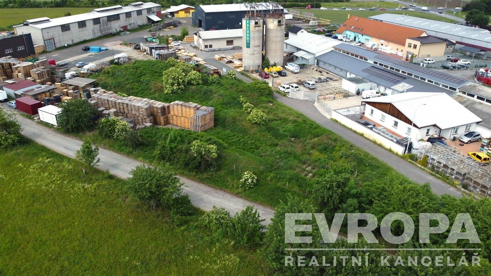 Pronájem komerční pozemek - Dražkovice, Pardubice