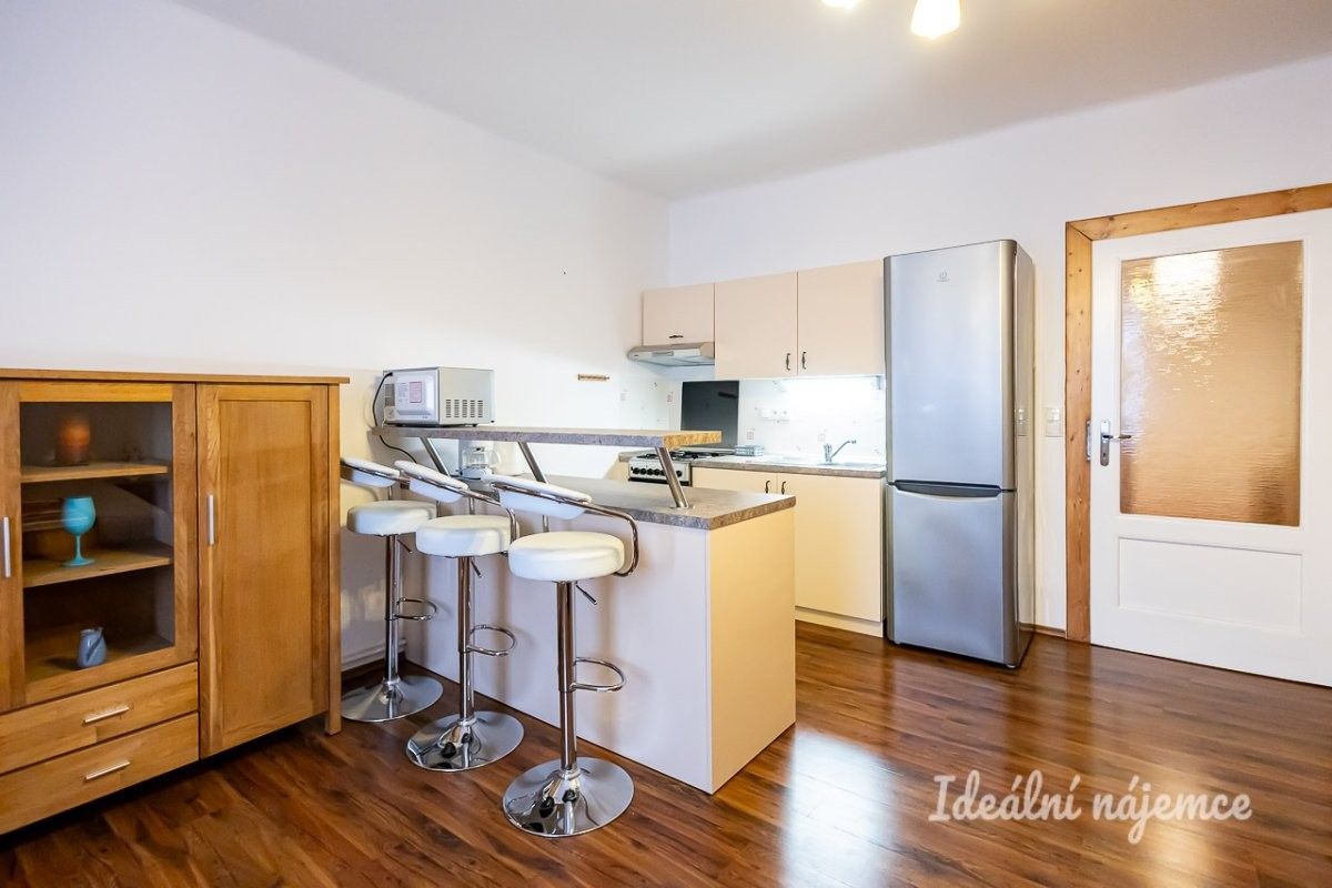 Pronájem byt 1+kk - Viklefova, Praha, 38 m² - 5