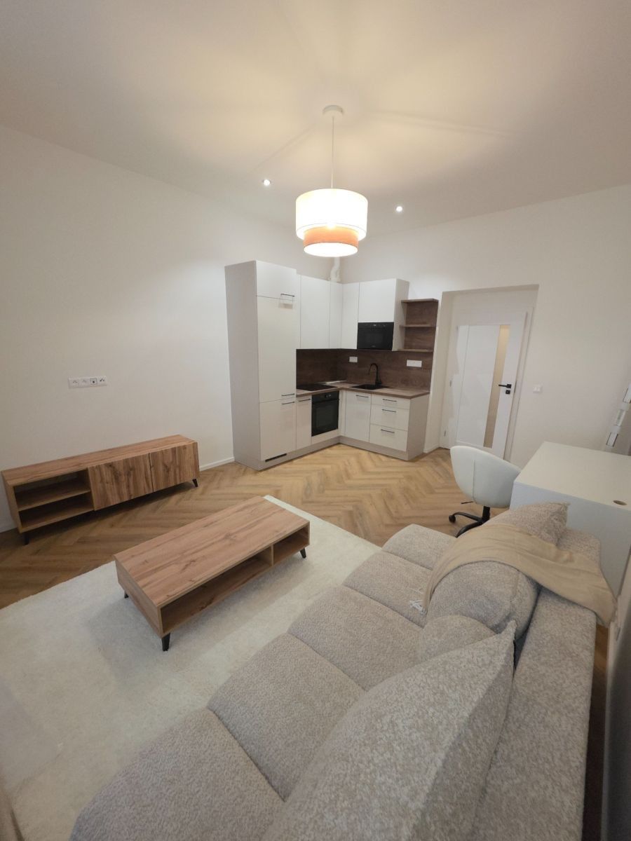 Pronájem byt 2+kk - Na Kozačce, Praha - Vinohrady, 36 m² - 2