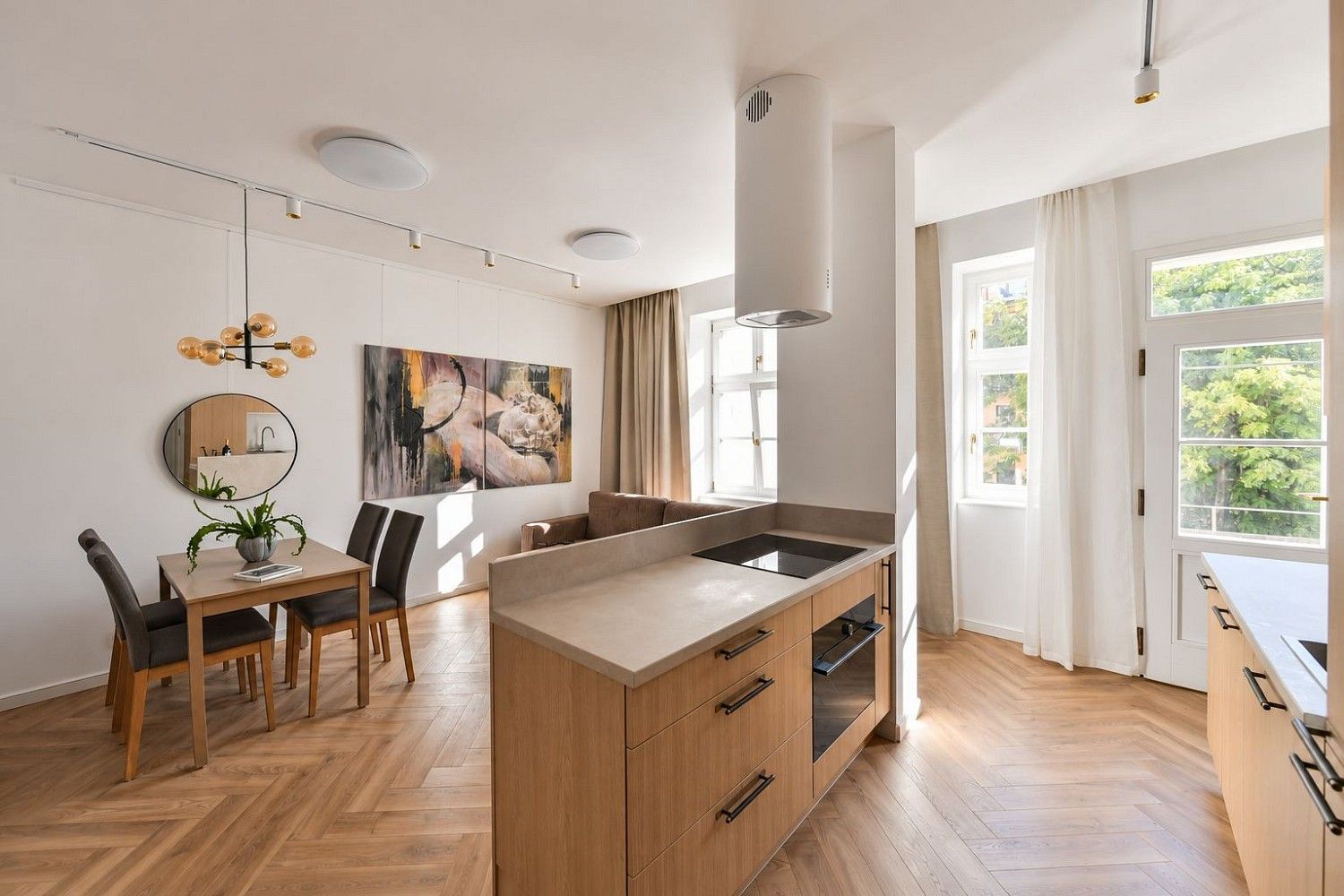 2+kk, náměstí Dr. Václava Holého, Praha 8 - Libeň, 58 m² - 1