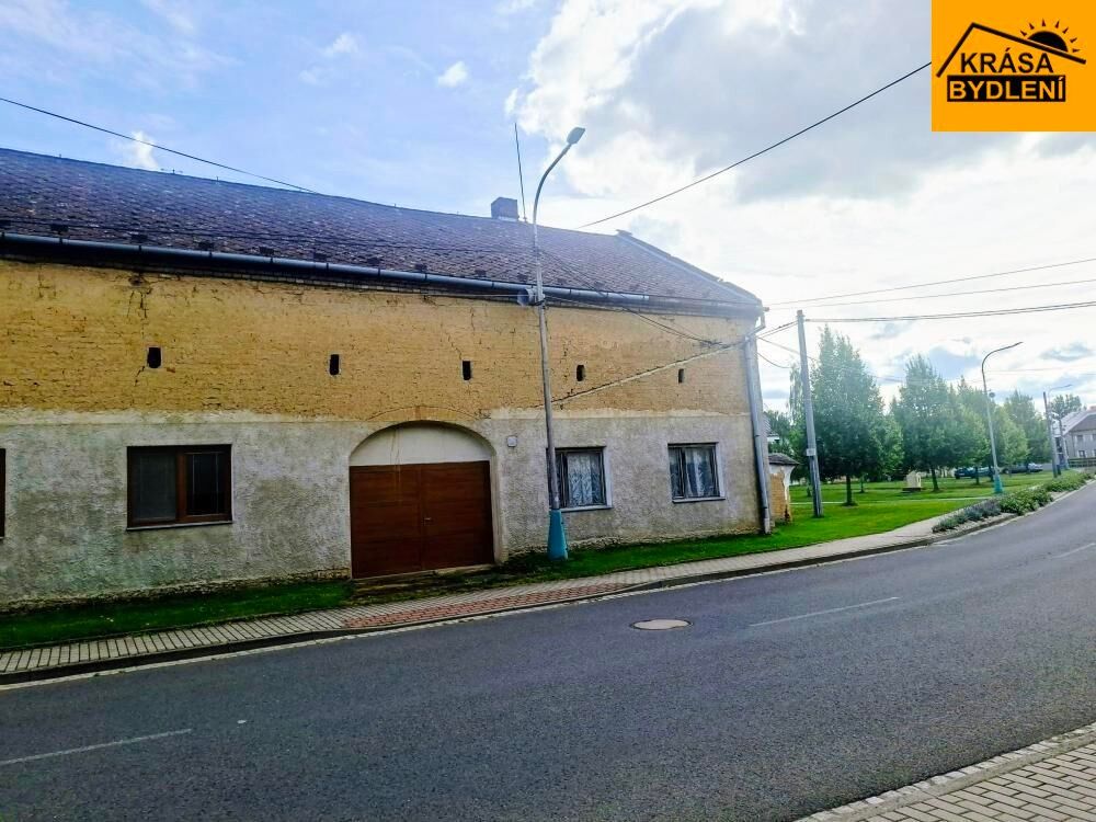 Rodinný dům · 250 m² · Loučany - 3