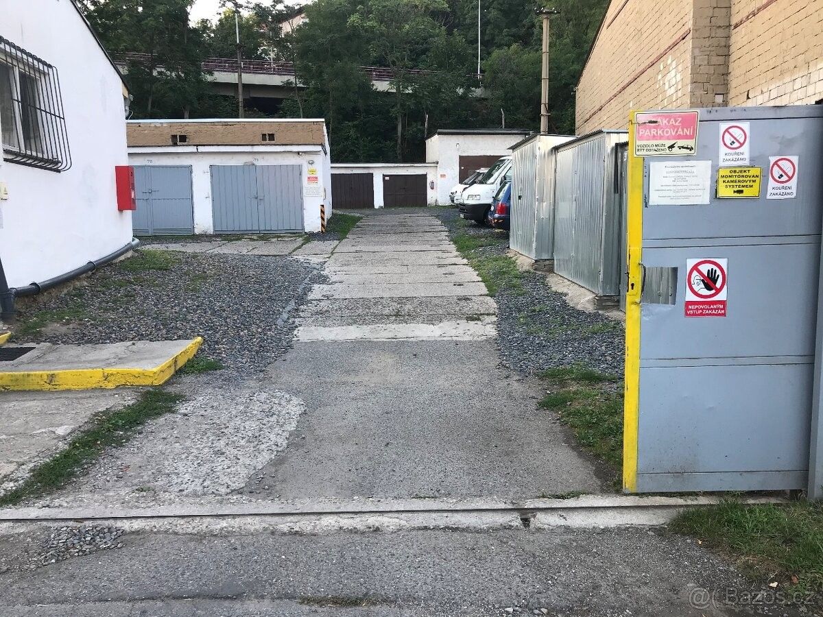 Pronájem garáž - Praha, 199 00