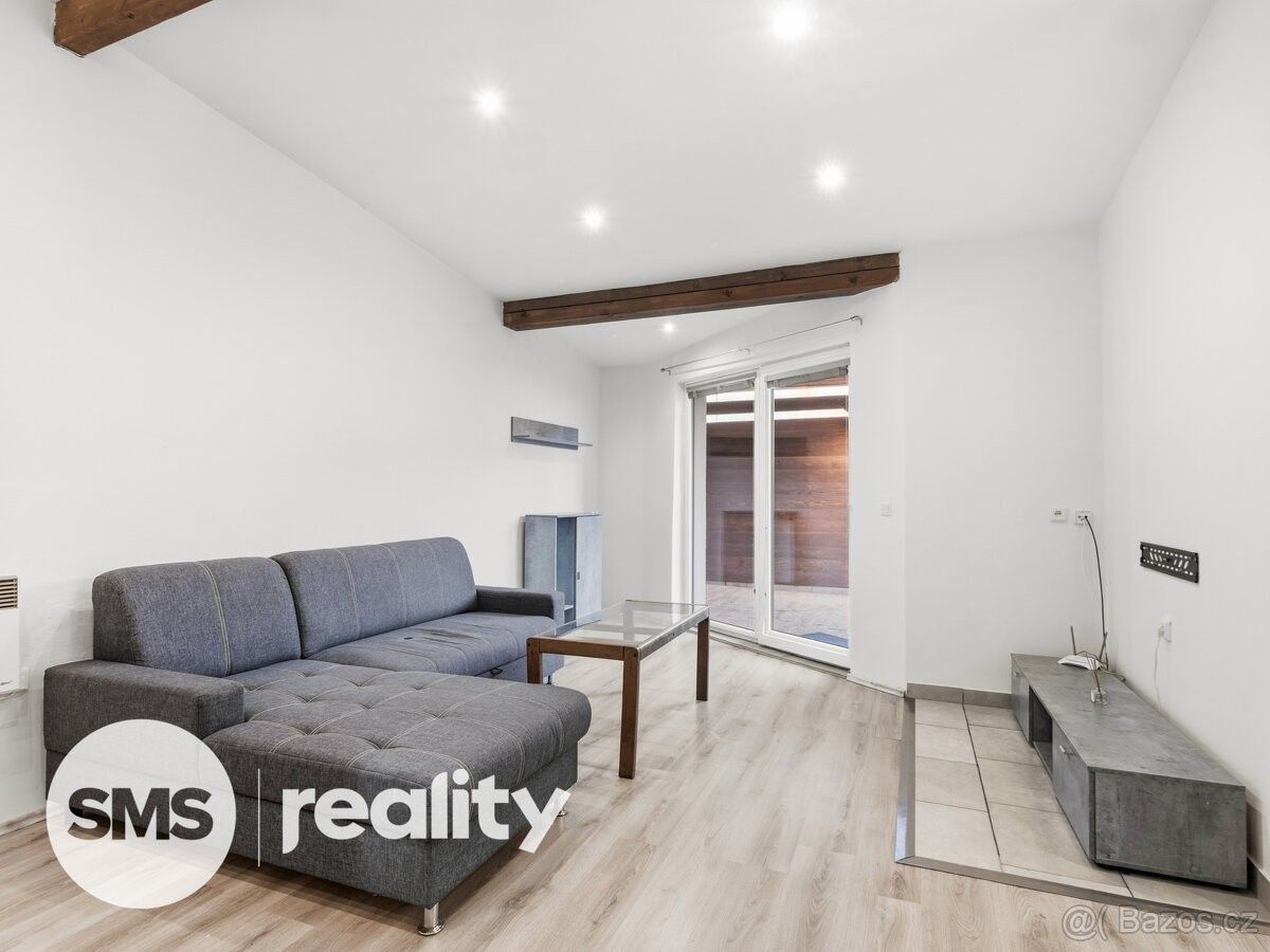 Pronájem rodinný dům - Slavkov u Brna, 684 01