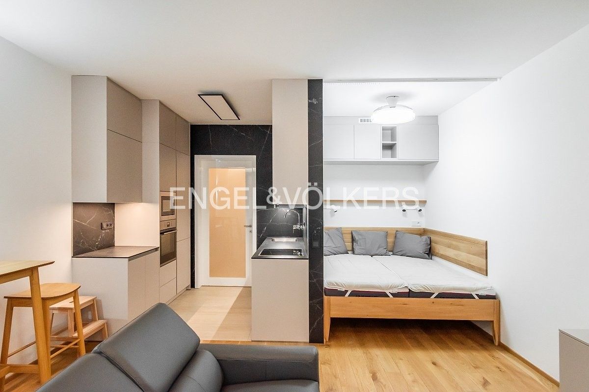 1+kk, Vítězné náměstí, Praha, 36 m²