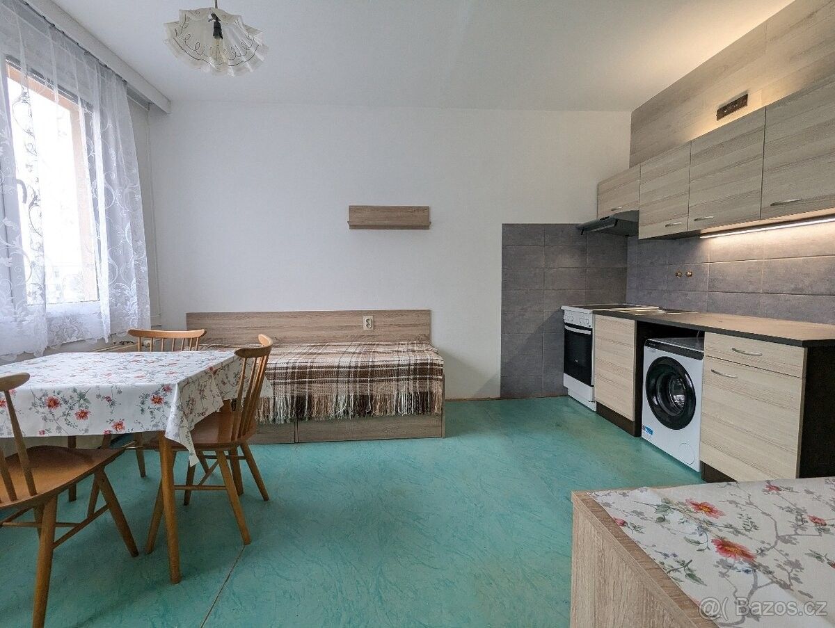 Prodej byt - Žirovnice, 394 68