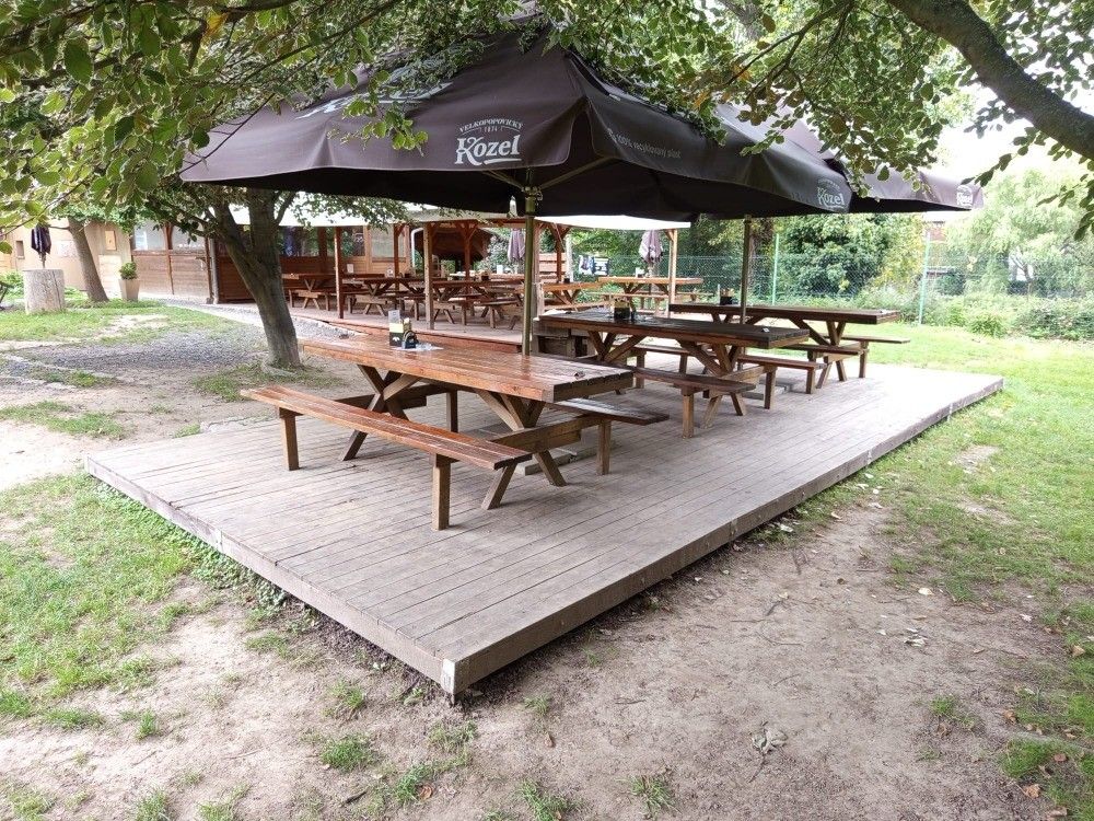 Restaurace, Praha, 182 00